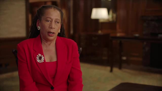 Laura Washington
