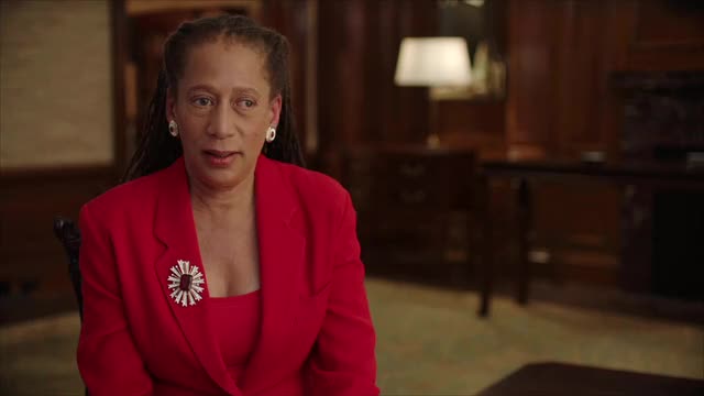 Laura Washington