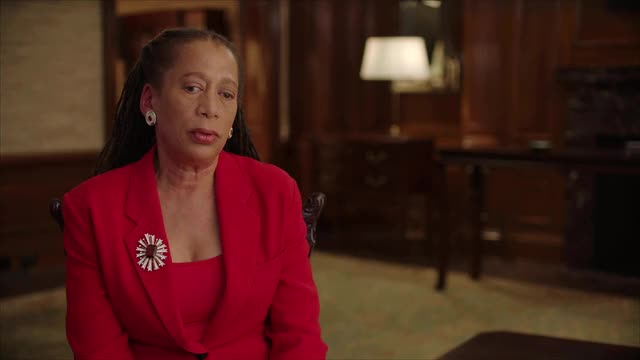Laura Washington