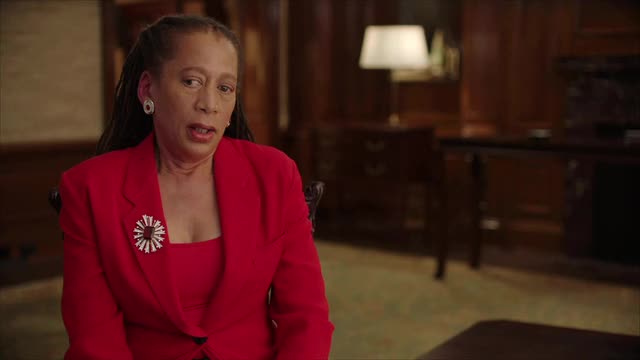 Laura Washington
