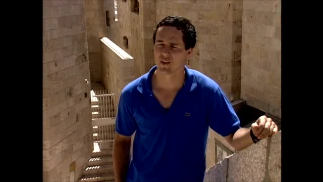 Nir Baraket
